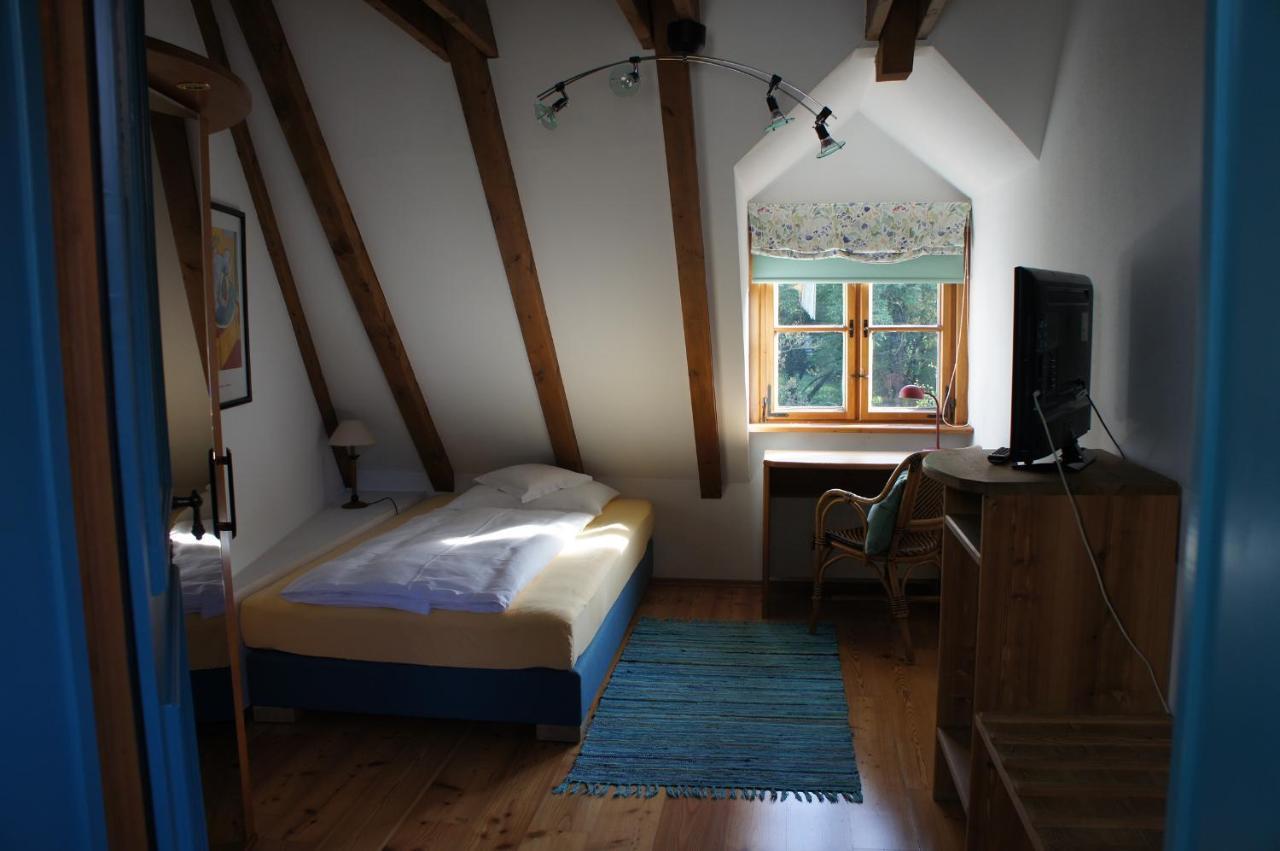 Hotel Schwarzer Adler Erlangen Kültér fotó