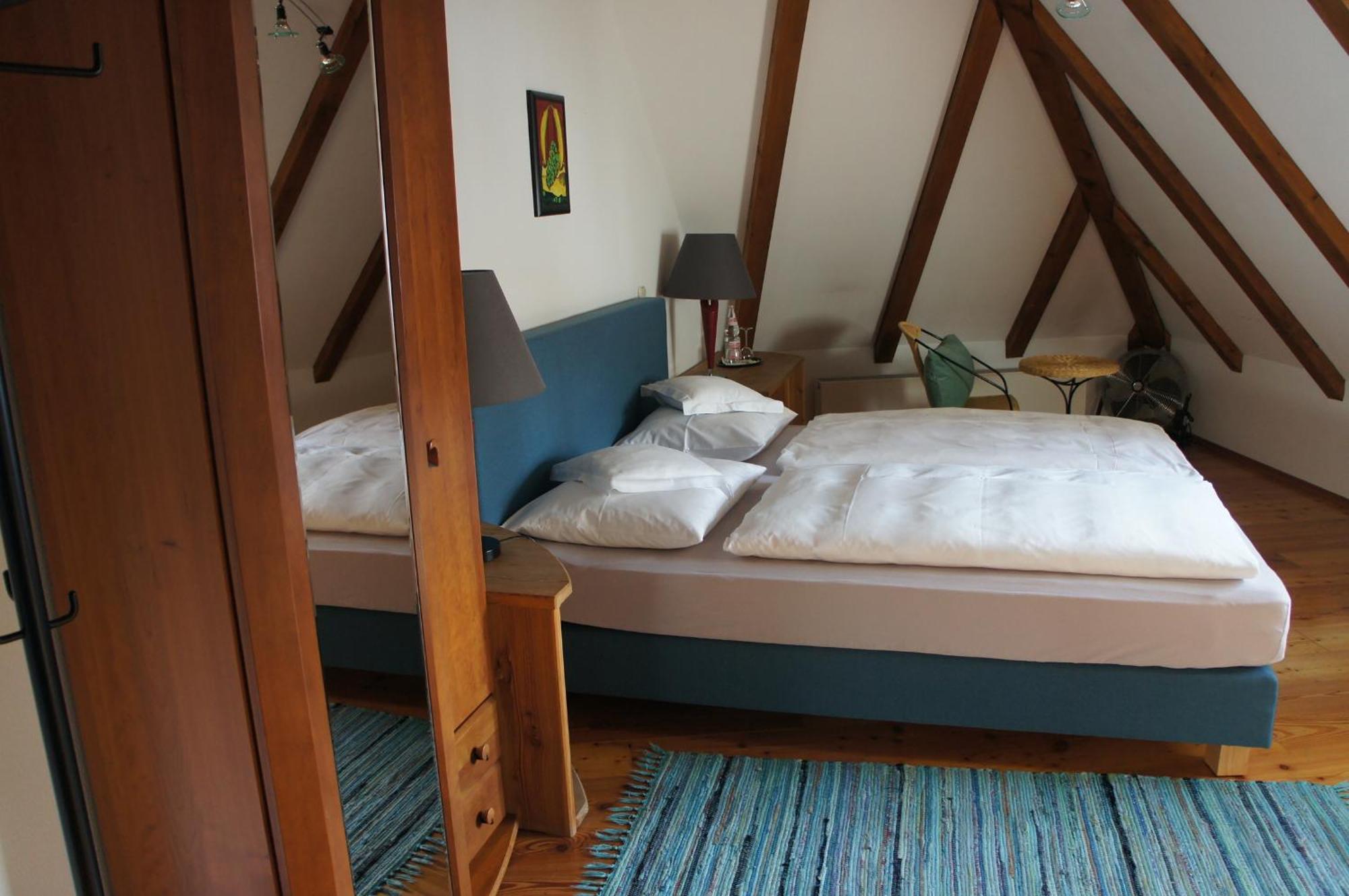 Hotel Schwarzer Adler Erlangen Szoba fotó
