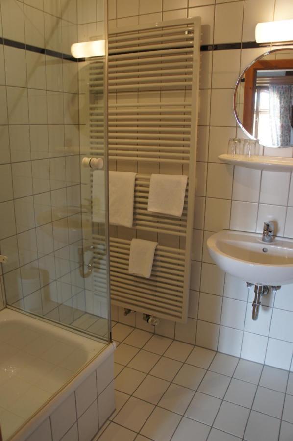 Hotel Schwarzer Adler Erlangen Kültér fotó